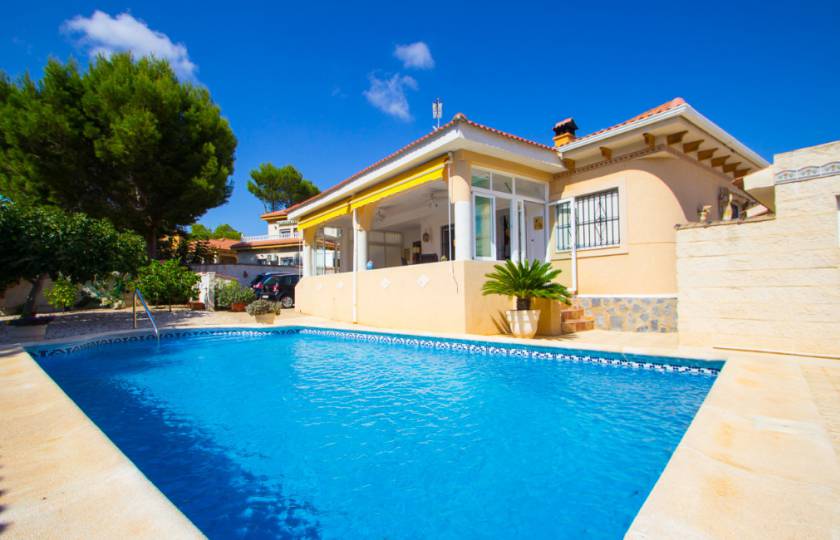 Steigende Zahl der Immobilien-Transaktionen in der Provinz Alicante